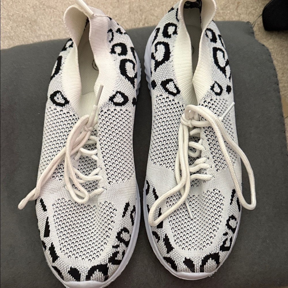 animal print tennis shoes